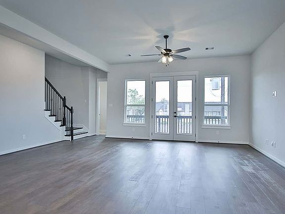 2298 - Family Room
