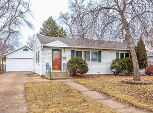 1512 16th St S, Moorhead, MN 56560