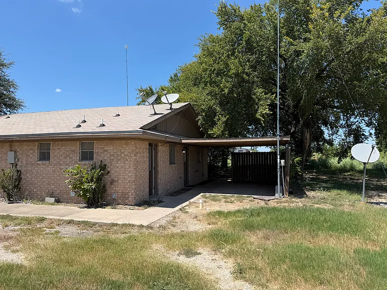 1902 N Highway 95 #C — Photo 1