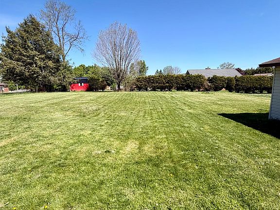 3rd image of 217 Vermillion St