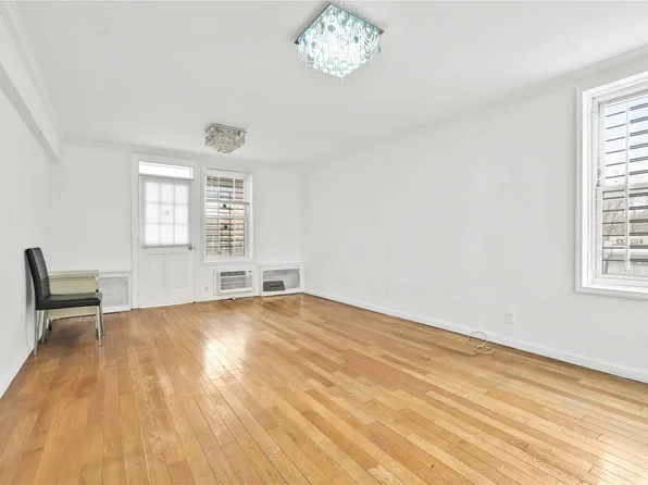 42-95 Main Street #2G, Flushing, NY 11355