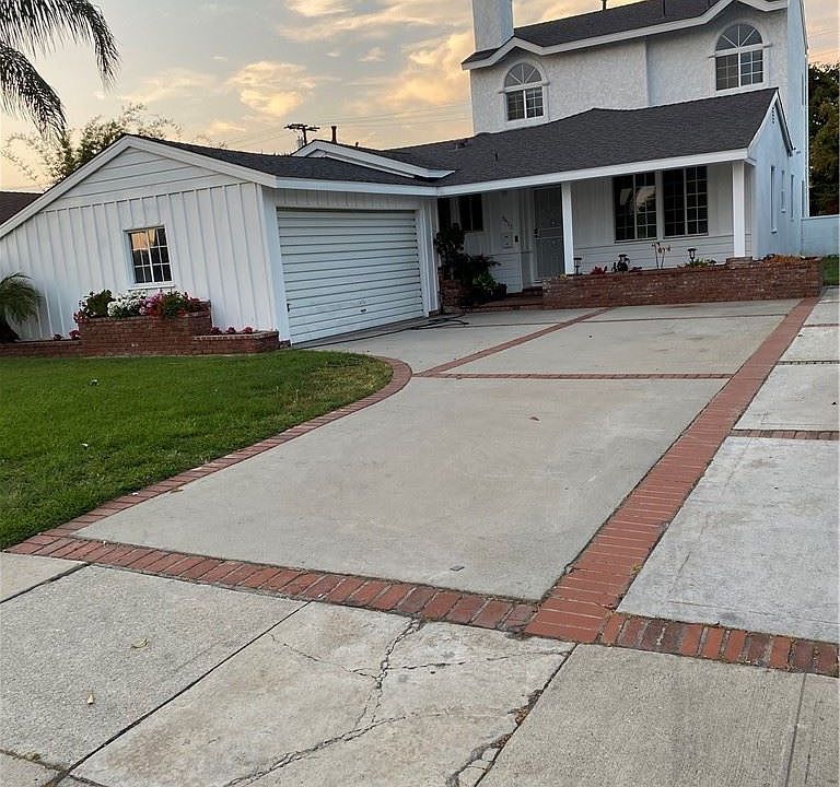 1st image of 9413 Cecilia St