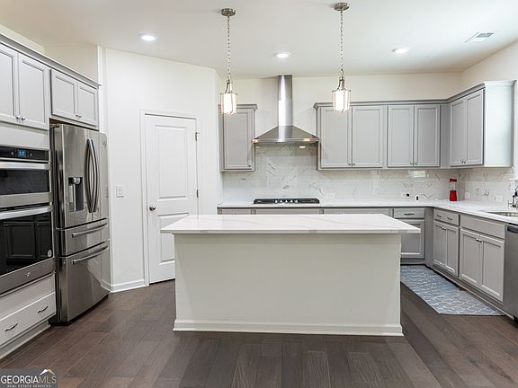 5th image of 5090 Bellehurst Ln
