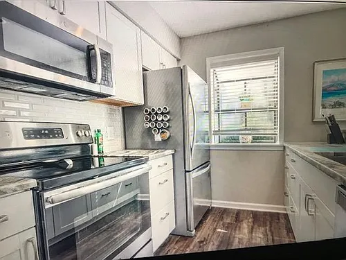 1025 Plantation Dr Photo 1