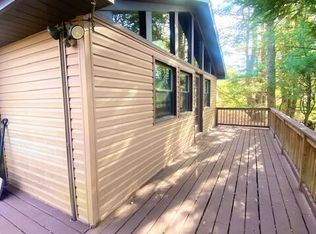 2086 Glenwood Ln, Lake Ariel, PA 18436