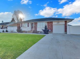 14 Lisa Drive, Deer Park, NY 11729