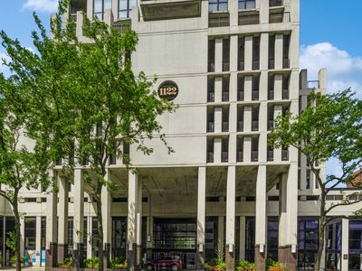 1122 N Clark St APT 909, Chicago, IL, 60610