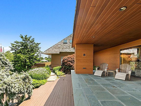 4th image of 2 & 4 Seascape Ln
