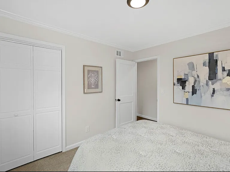 7 Newhall St — Photo 8