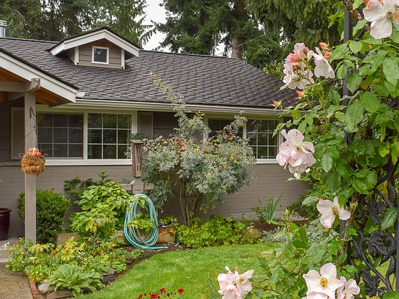 5th image of 19104 74th Ave W