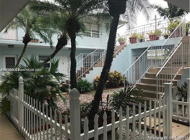 1st image of 1581 NE 8th St APT 1