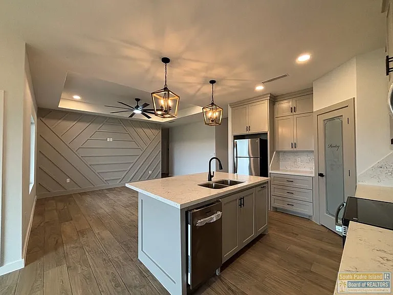 3002 Eliseo Villarreal Ave — Photo 8