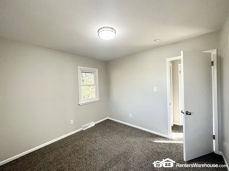 3315 SE 4th St — Photo 6