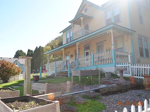 3rd image of 308 1st St