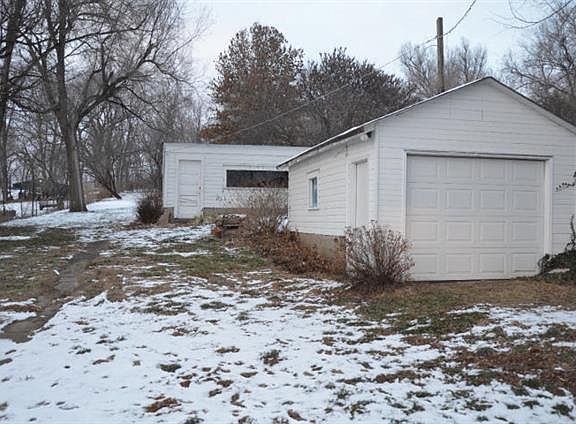 2nd image of 1325 Cudmore St