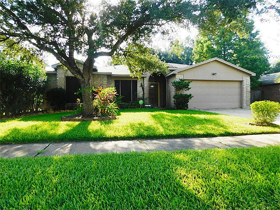 1st image of 18035 Lago Forest Dr