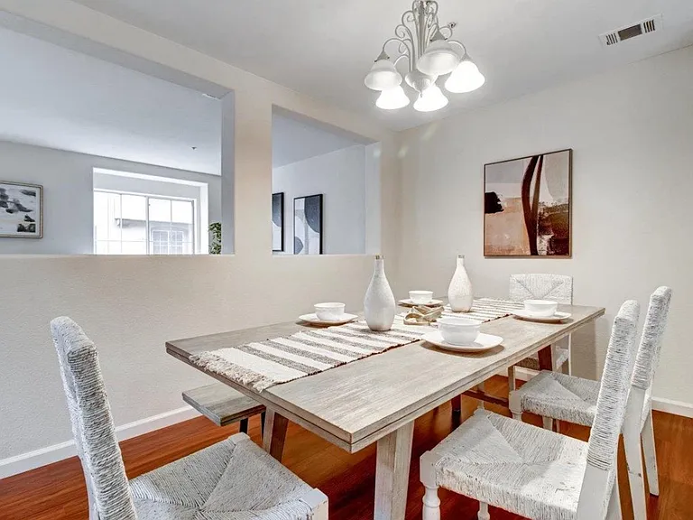 3276 Shiraz Pl — Photo 8