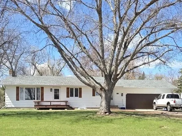 91 Elizabeth St, Hawley, MN 56549