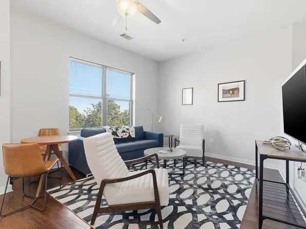 1700 Belcourt Ave #303, Nashville, TN 37212