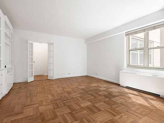 5th image of 205 E 63rd St APT 5A