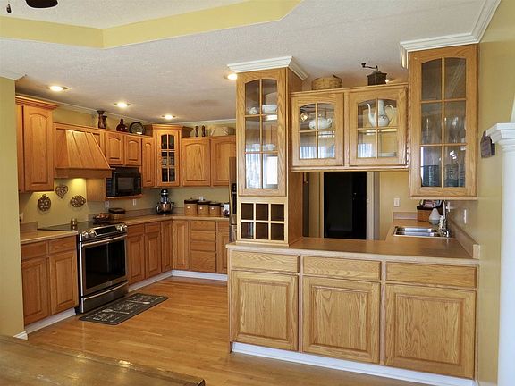 4th image of 4745 N Wildwood Dr