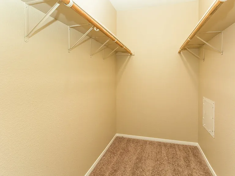 4026 W Red Coach Ave — Photo 9