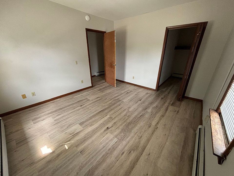1st image of 13 Greenbush St #2