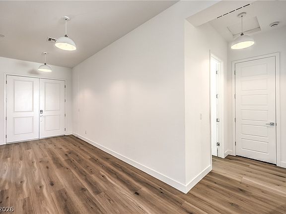 4th image of 5242 Fisher Falls Ct