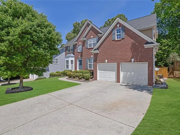 3785 Roxwood Park Dr, Buford, GA 30518