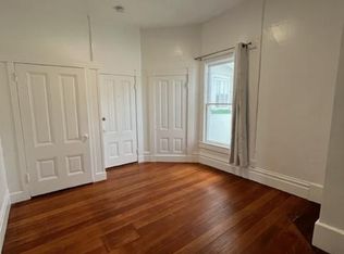 1419 De La Vina St APT 16, Santa Barbara, CA 93101