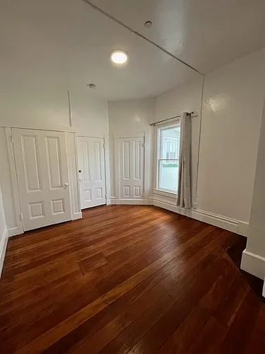 1419 De La Vina St #16 Photo 1