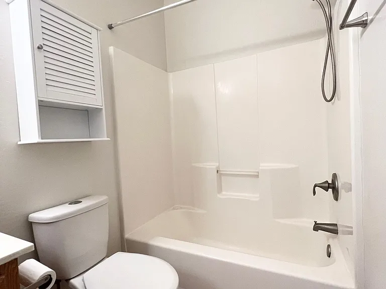 8940 W Olive Ave — Photo 12