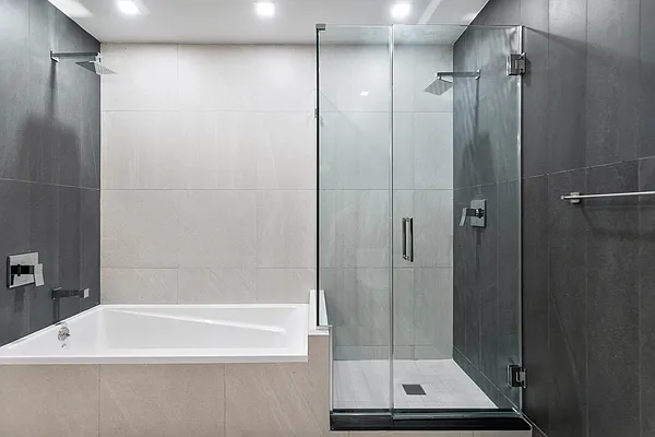 Rented by Safdie Realty Group | media 68