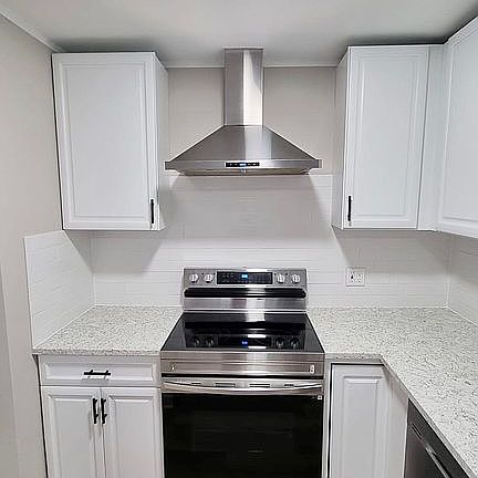 5th image of 5009 W 135th St APT 23
