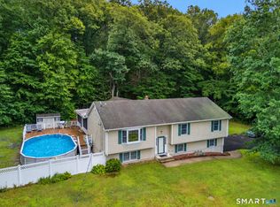 32 School House Road, Preston, CT 06365