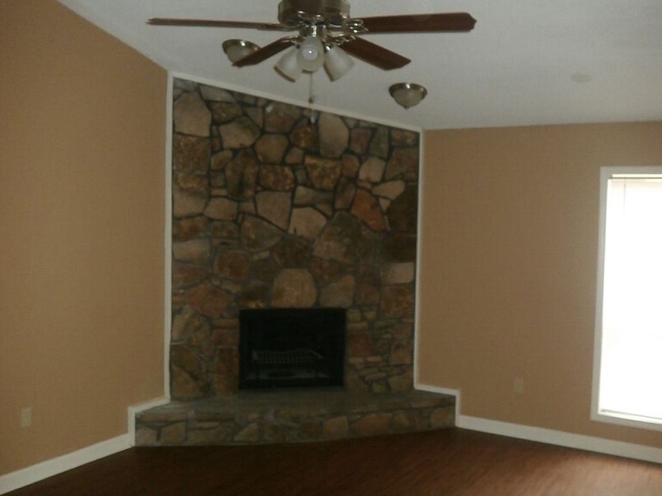 2nd image of 6221 Midsummer Way