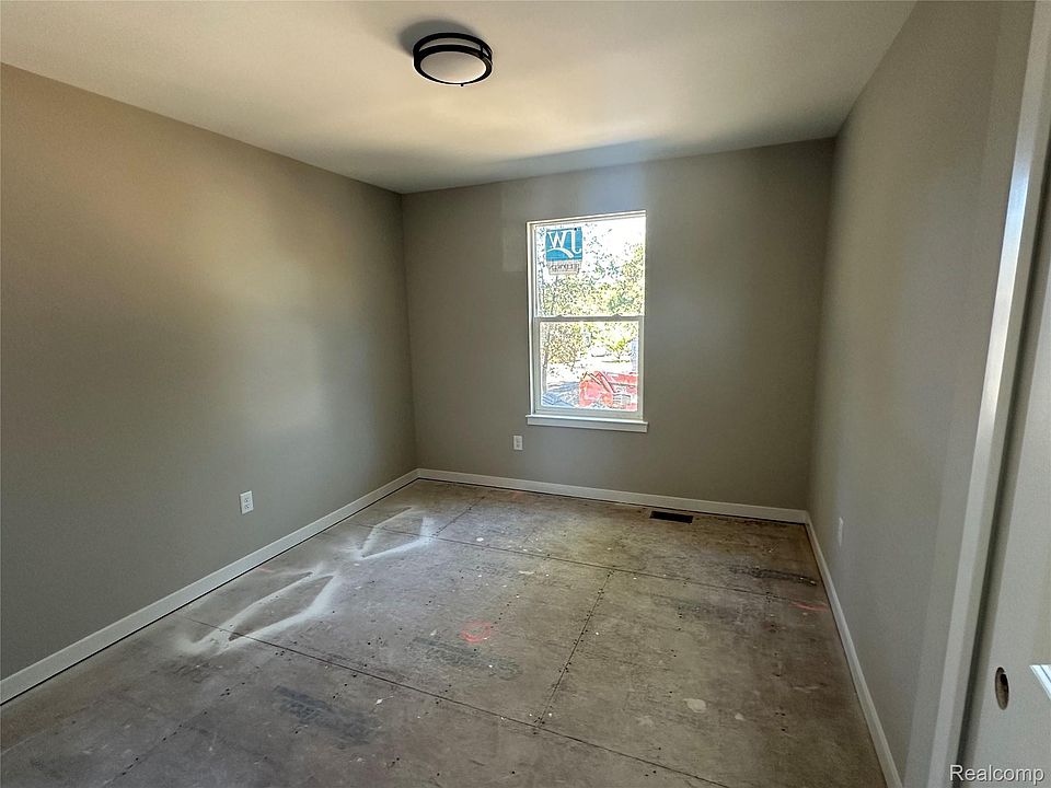 37656 Schoolcraft Rd, photo 11