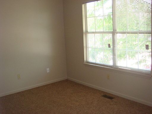 4th image of 204-206 Wabarto Way