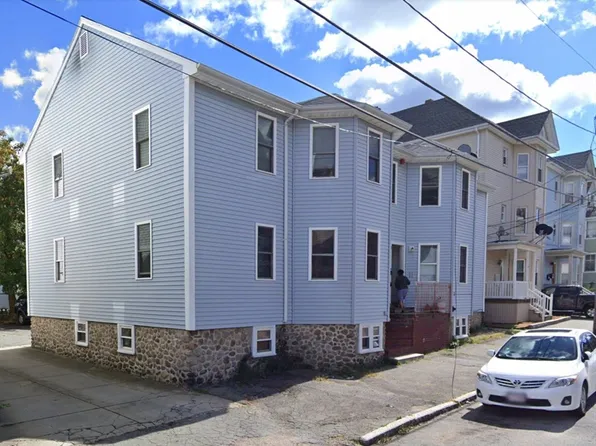 12 Salisbury St, New Bedford, MA 02744