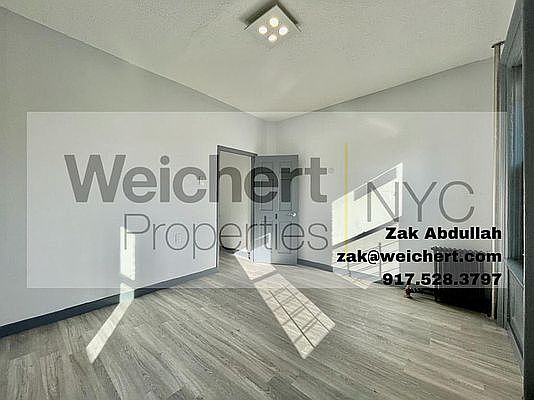 5th image of 9 Central Park N #43