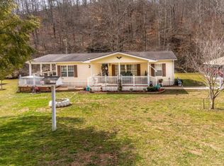 139 Coomer Hollow Rd, Beattyville, KY 41311
