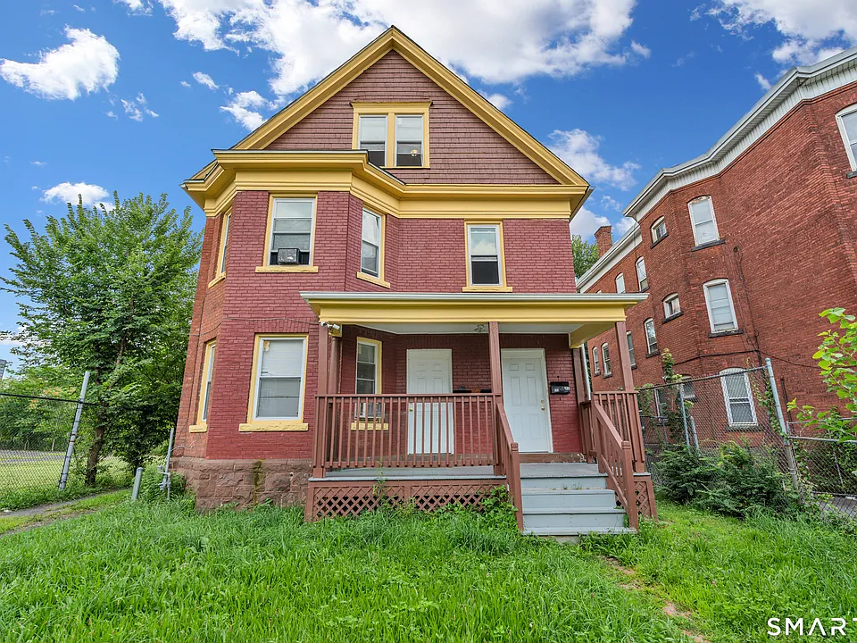 141 Homestead Ave #3