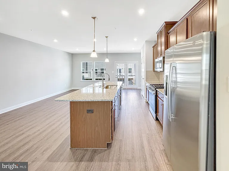 1785 Atlas Dr — Photo 3