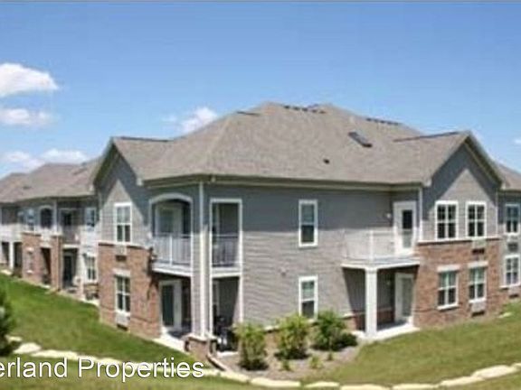 2nd image of 861 Kimball Ln Unit 201
