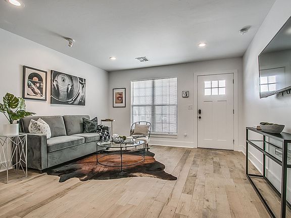 5th image of 1706 NW 18th St #4