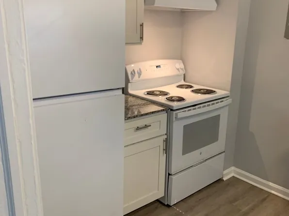 Dolphin Apartments, 730 W Dolphin St #770, Siler City, NC 27344