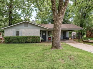 1008 Pattie Ln, Barling, AR 72923