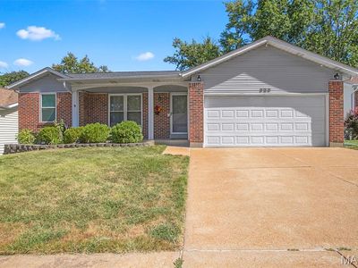 929 Peace Haven Dr, Saint Louis, MO, 63125