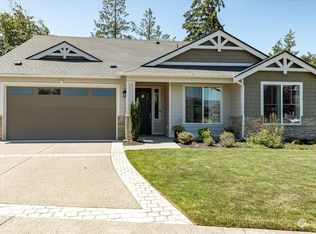 997 Rainier Loop, Mount Vernon, WA 98274