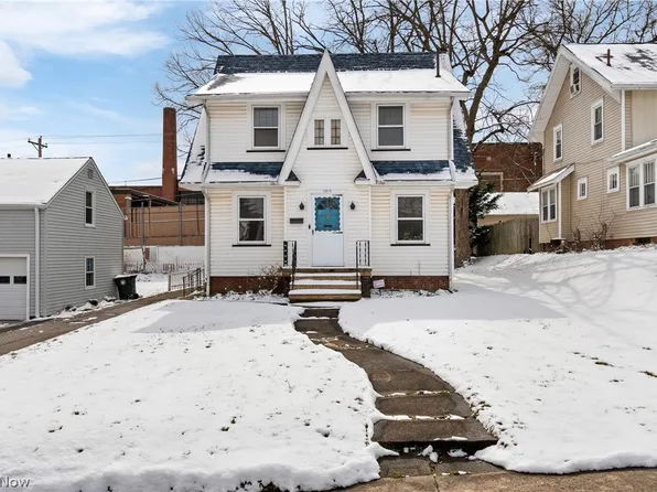 1316 22nd St NE, Canton, OH 44714